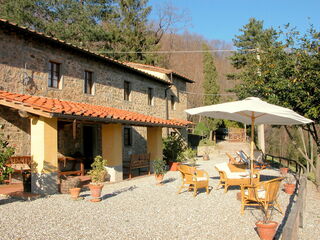 Cottage in Pescia, Italy